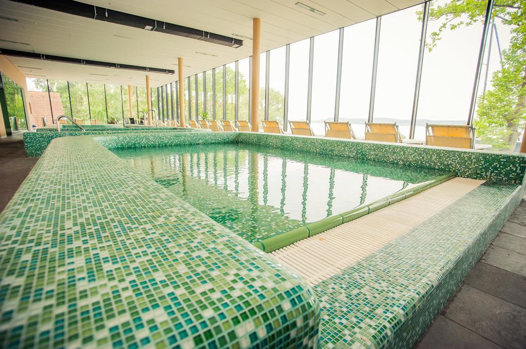 Bl Bavaria Yachtclub & Apartments バラトンレッレ エクステリア 写真