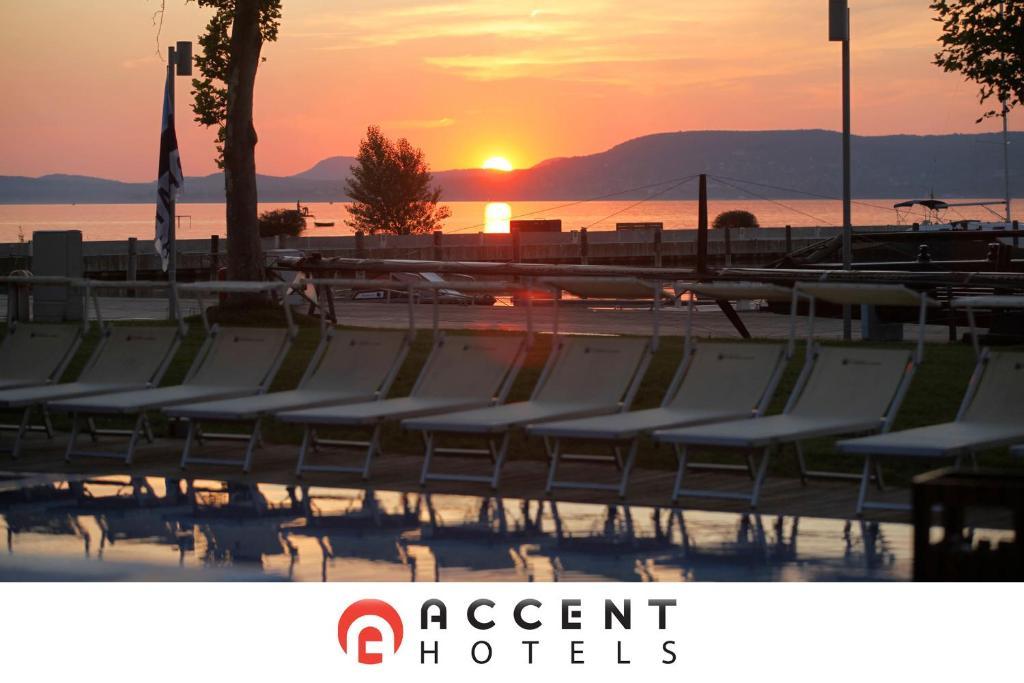 Bl Bavaria Yachtclub & Apartments バラトンレッレ エクステリア 写真