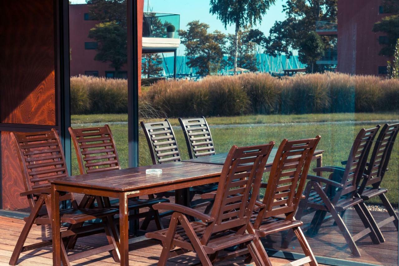 Bl Bavaria Yachtclub & Apartments バラトンレッレ エクステリア 写真
